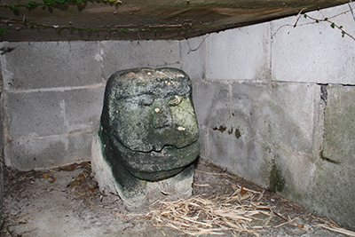 呉屋の石獅子